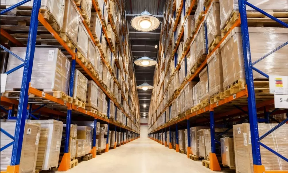 Luces LED para talleres: las mejores opciones para espacios de trabajo industriales